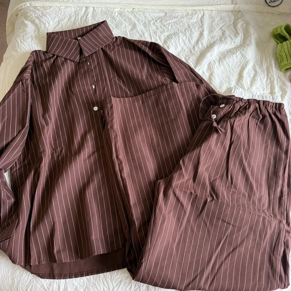 Matching set - Picture 1 of 3